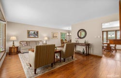249 Staffmark Lane, Schaumburg, IL 60193