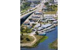 300 Elderberry Avenue NW, Moore Haven, FL 33471