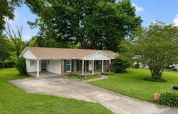 83 Overton Drive, Jackson, TN 38301