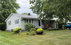 5272 Middletown Road E, New Middletown, OH 44442