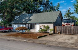 242 38TH ST, Springfield, OR 97478