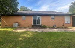 1121 E Coke, Hamilton, TX 76531
