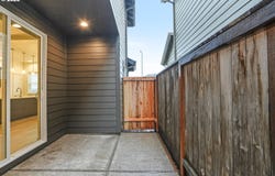1680 SE BARBERRY Ave, Dallas, OR 97338