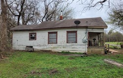 726 NE 6th, Paris, TX 75460