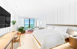 2201 Collins Ave, Miami Beach, FL 33139
