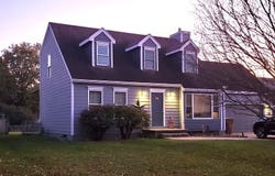 1220 W Court Avenue, Winterset, IA 50273