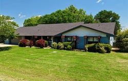 105 Lakeview Drive, Eufaula, OK 74432