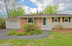 9 Short Street, Schodack, NY 12033
