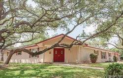 405 Kimberly Dr, Universal City, TX 78148