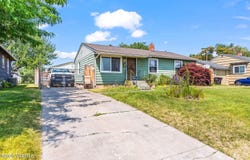 1306 S 6th Ave, Yakima, WA 98902