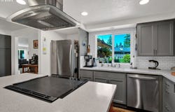 1680 W PARK DR, Florence, OR 97439
