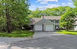 7 Garnet Drive, Topsham, ME 04086