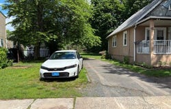 833 George St, Plainfield City, NJ 07062-1609
