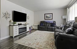 1407 Cleveland Ct, Hartford, WI 53027