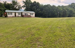 2298 Mountain View, Alderson, WV 24910