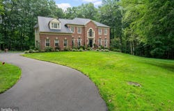 9808 PORTSIDE DR, BURKE, VA 22015