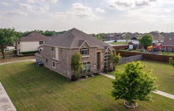 1600 Stray Horn Drive, DeSoto, TX 75115