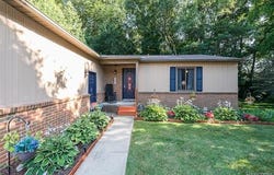 978 Alpine Drive, Brighton, MI 48116