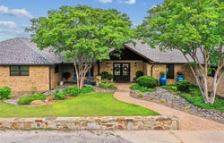 4517 Old Sherman Road, Whitesboro, TX 76273