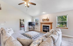 3451 WIGGINS Way, GREEN BAY, WI 54311