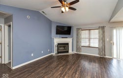 142 Hilltop Farms Boulevard, Whiteland, IN 46184
