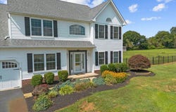 305 BRIARWOOD LANE, SWEDESBORO, NJ 08085