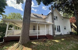 206 S Mountain, Lagrange, IN 46761