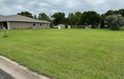 1606 Olive Drive, Aberdeen, SD 57401