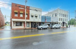 107 N Main St, Beaver Dam, KY 42320