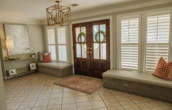 902  Robert E Lee, Greenwood, MS 38930