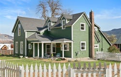 209 W 3rd Street, Cle Elum, WA 98922