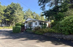 3700 N Hwy 101, Depoe Bay, OR 97341