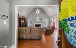 151 Oakview Circle, Gray, GA 31032
