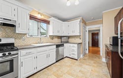 54 Woodlawn Avenue, Naugatuck, CT 06770