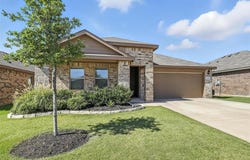 3441 Valley Bend Drive, Fort Worth, TX 76123