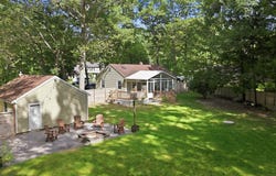 547 Tremont St, Rehoboth, MA 02769