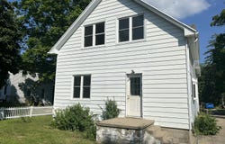 432 S Lincoln Street, Portland, MI 48875