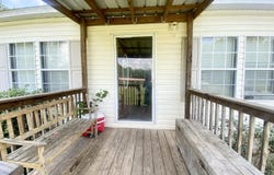 1015 Lomax Lane, Crystal Springs, MS 39059