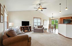 35 Thistle Ct, IowaCity, IA 52240