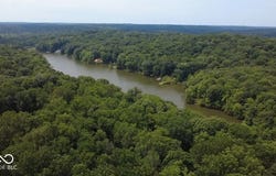 1405 Lakeside Drive, Spencer, IN 47460
