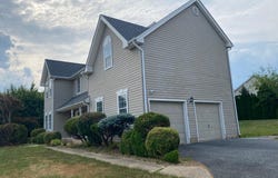 102 SWEETHOLLOW Drive, BEAR, DE 19701