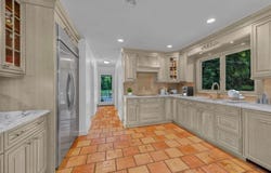 1 Breeze Hill Road, Northport, NY 11768