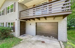3807-3811 Edgepark Drive, Akron, OH 44319