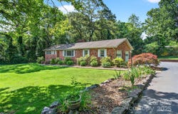 3135 Charlyne Drive, Hendersonville, NC 28792
