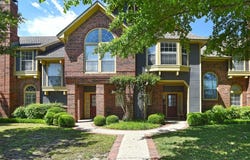 148 Cobblestone Row, Denton, TX 76207