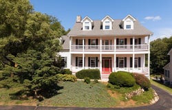5975 Landview Dr, Roanoke, VA 24018