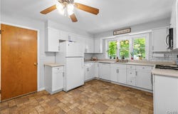213 Washington Drive, New Hartford, NY 13413