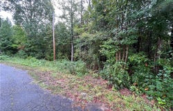 Dogwood Circle, Clinton, SC 29325