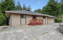 2595 BRUSSELLS ST, North Bend, OR 97459
