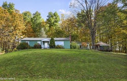 166 Whitman Rd, Hancock, MA 01237